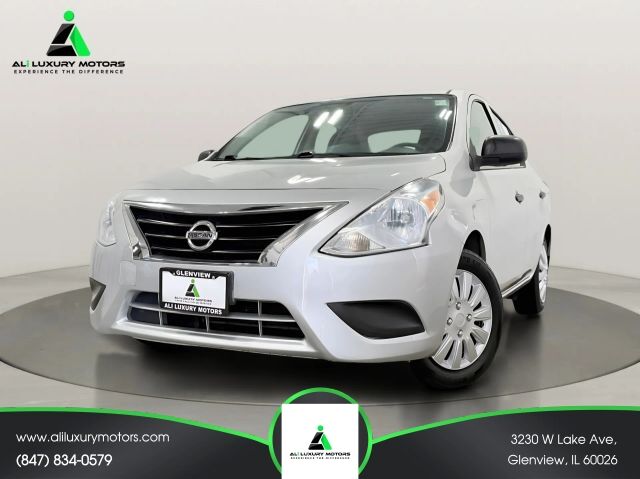 2015 NISSAN Versa