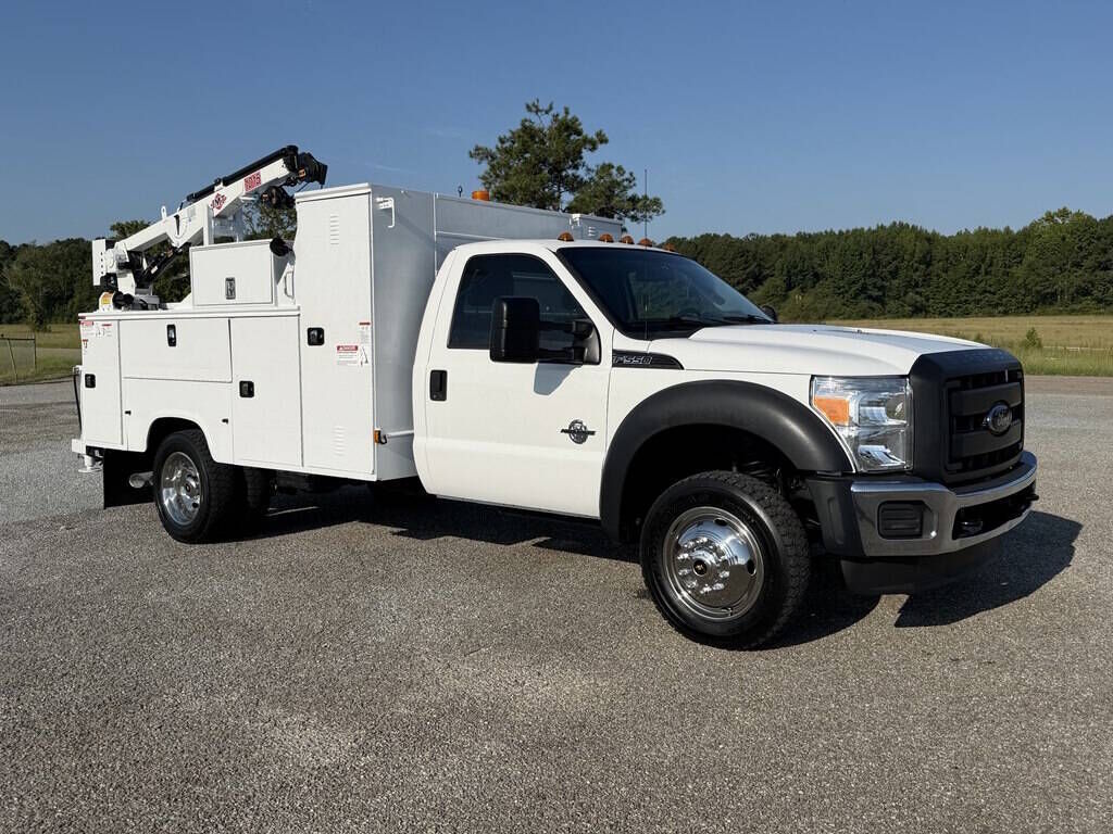 2012 FORD F-550