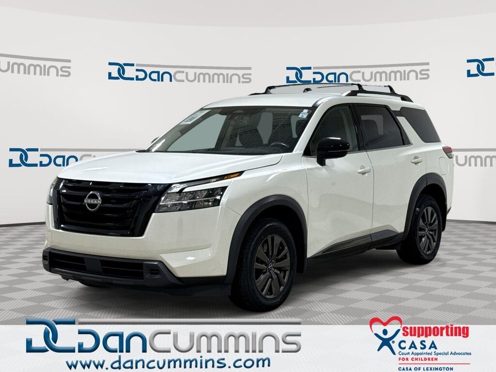 2022 NISSAN Pathfinder