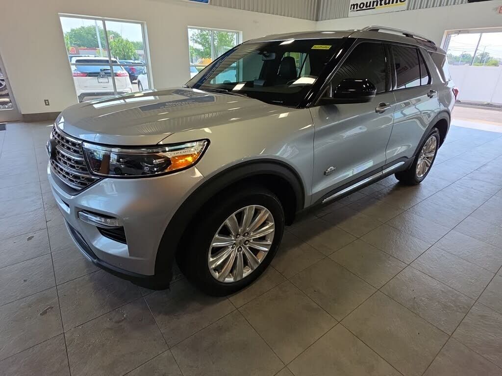 2024 FORD Explorer