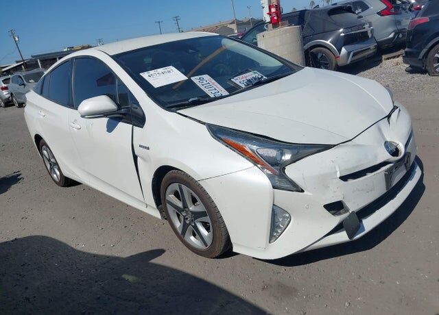 2017 TOYOTA PRIUS