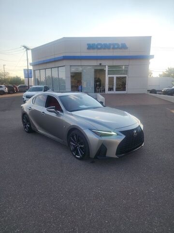 2023 LEXUS IS