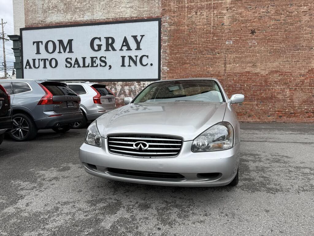2003 INFINITI Q45