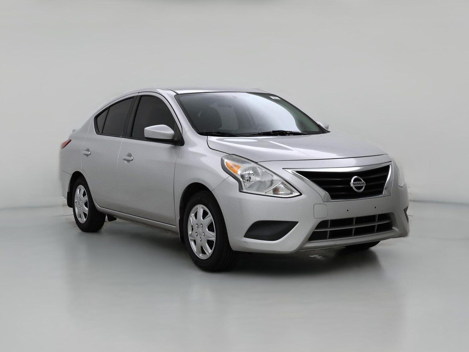2016 NISSAN Versa
