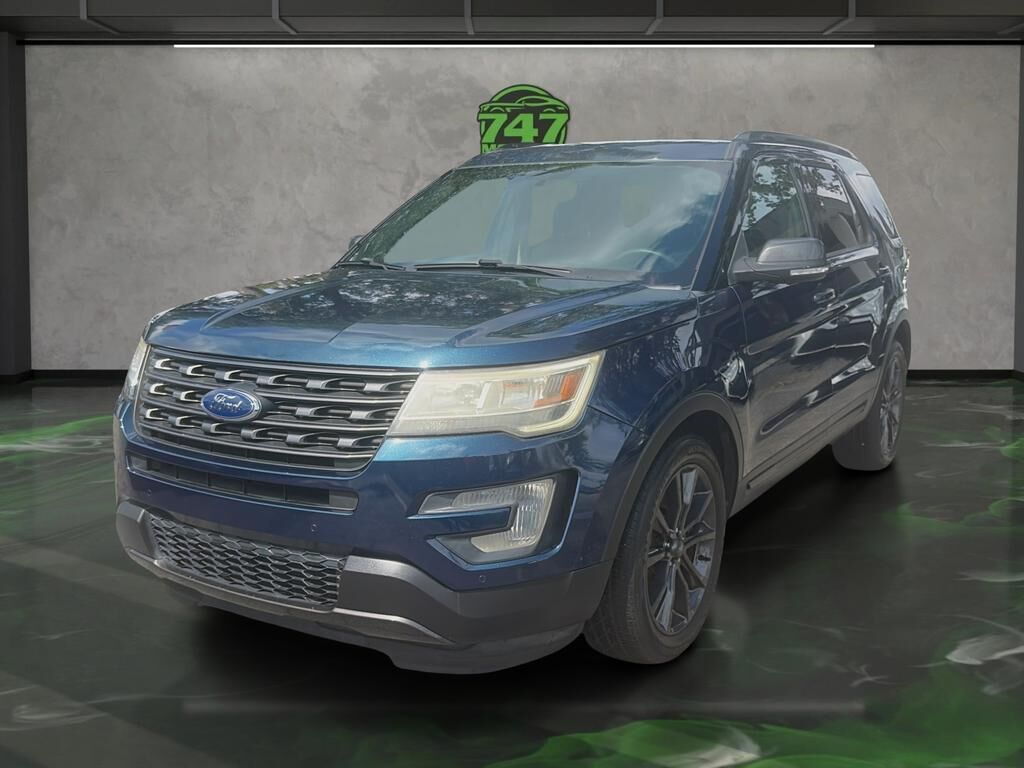2017 FORD Explorer
