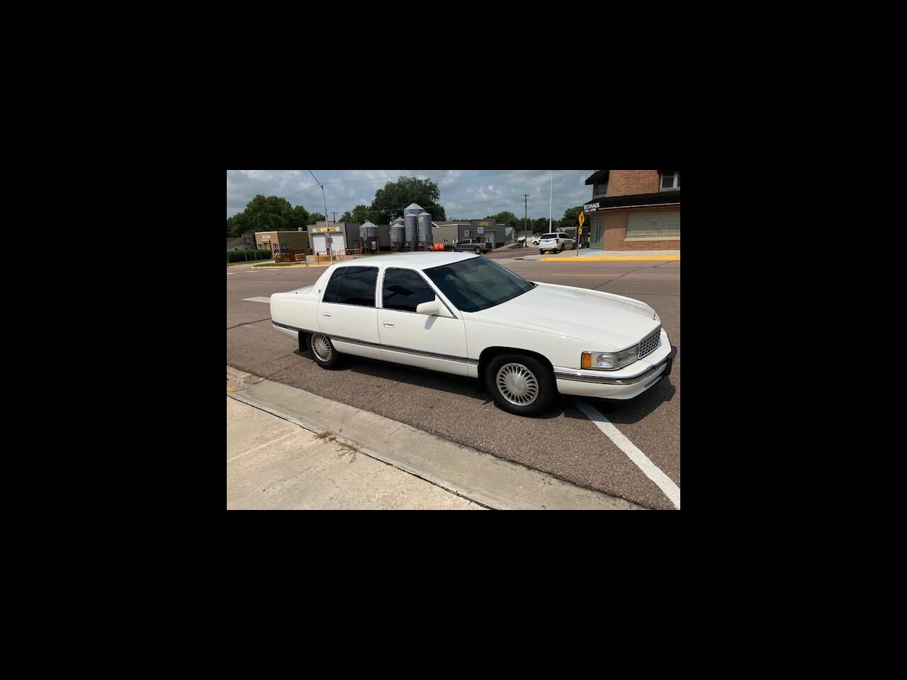 1994 CADILLAC Deville