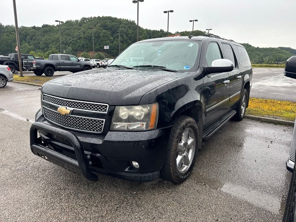 2011 CHEVROLET Suburban