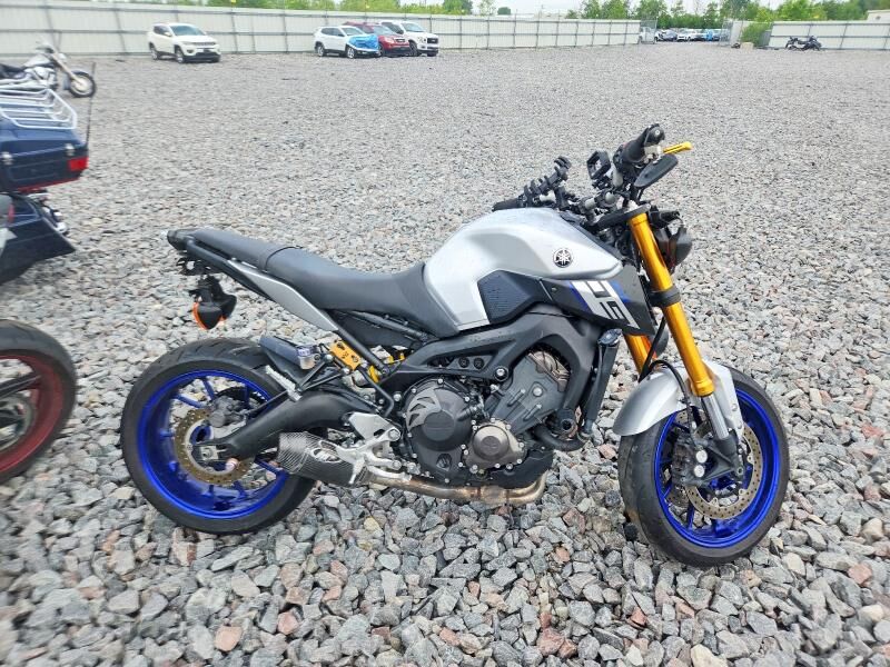 2015 YAMAHA FZ09