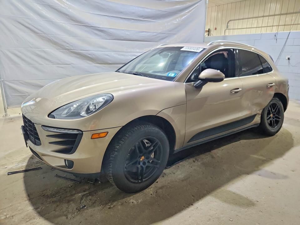 2015 PORSCHE Macan