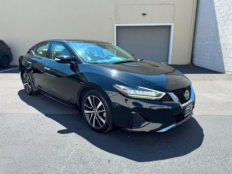 2022 NISSAN Maxima