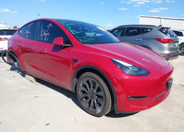 2022 TESLA Model Y
