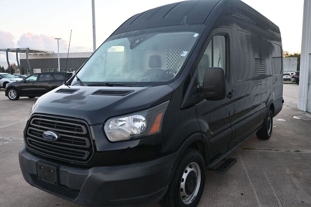 2019 FORD Transit