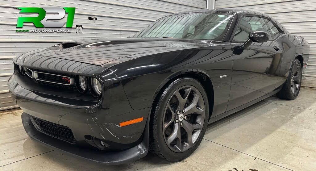 2019 DODGE Challenger