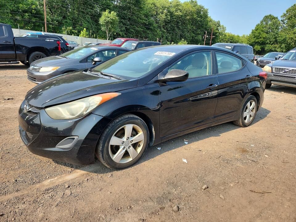 2011 HYUNDAI Elantra