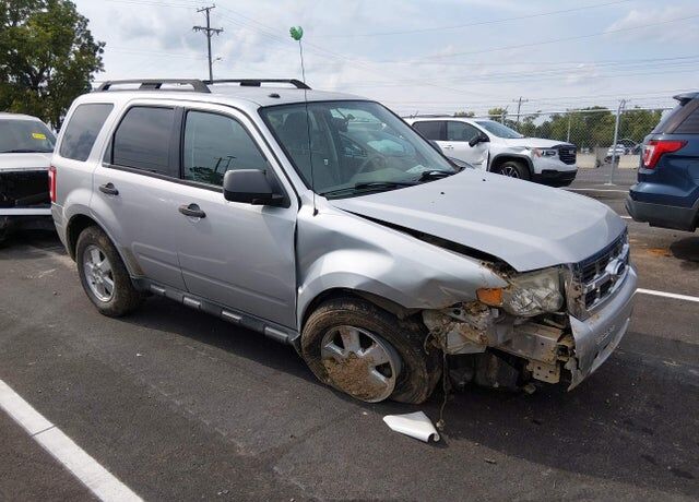2011 FORD Escape