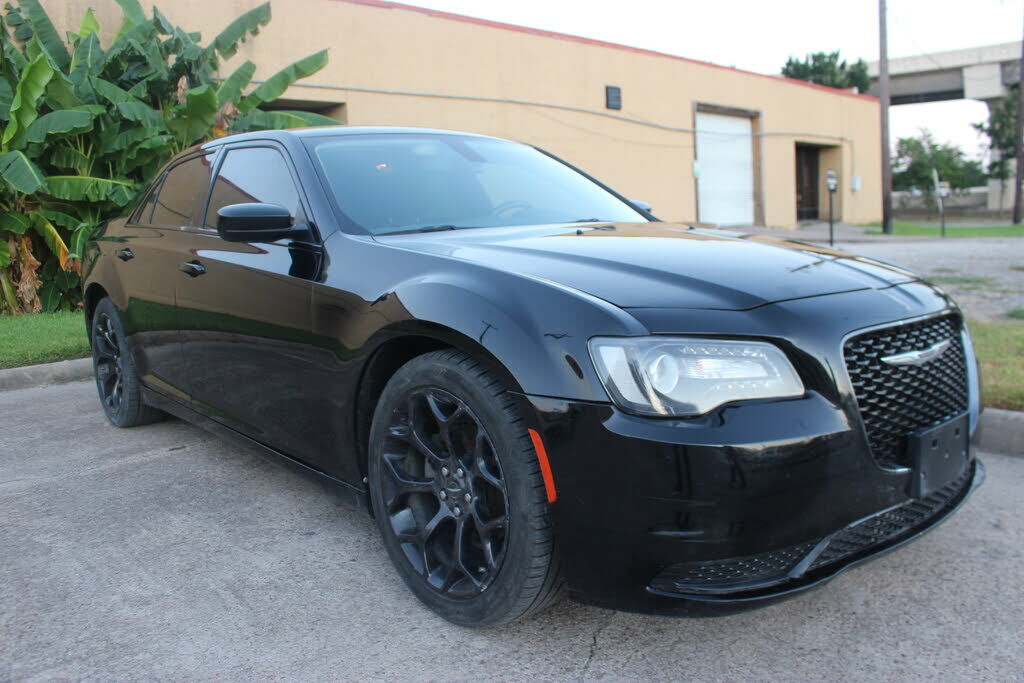 2020 CHRYSLER 300