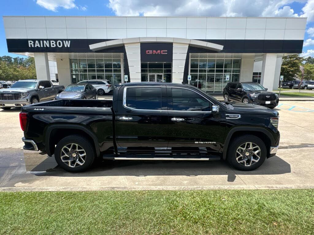 2024 GMC Sierra