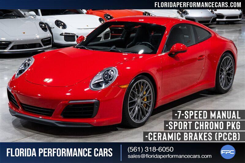 2017 PORSCHE 911