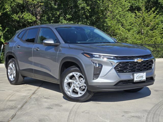 2026 CHEVROLET Trax