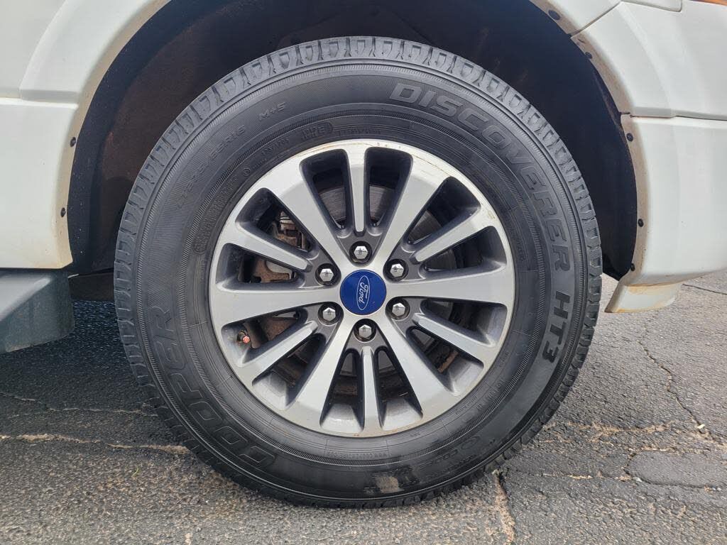 2017 FORD Expedition