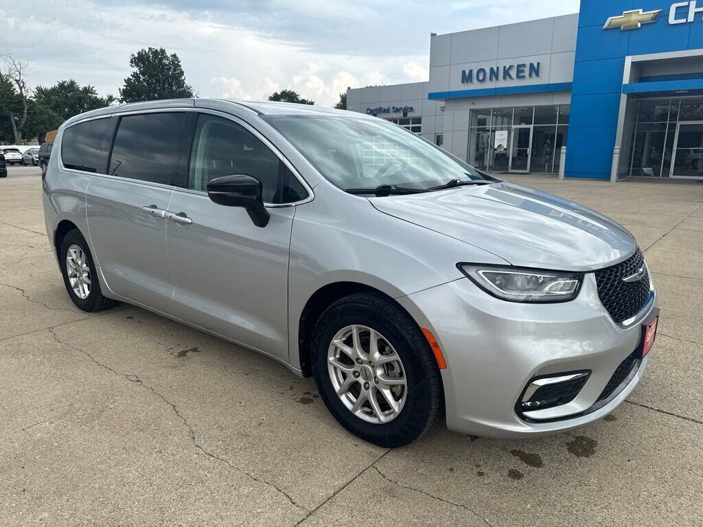 2024 CHRYSLER Pacifica