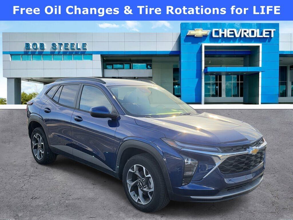 2024 CHEVROLET Trax