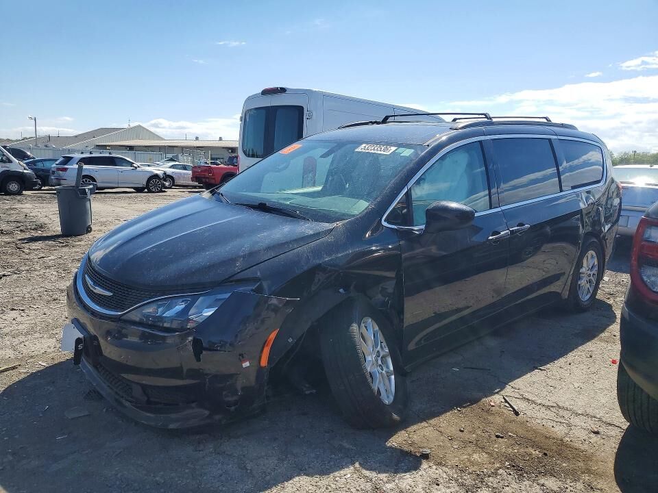 2021 CHRYSLER Voyager