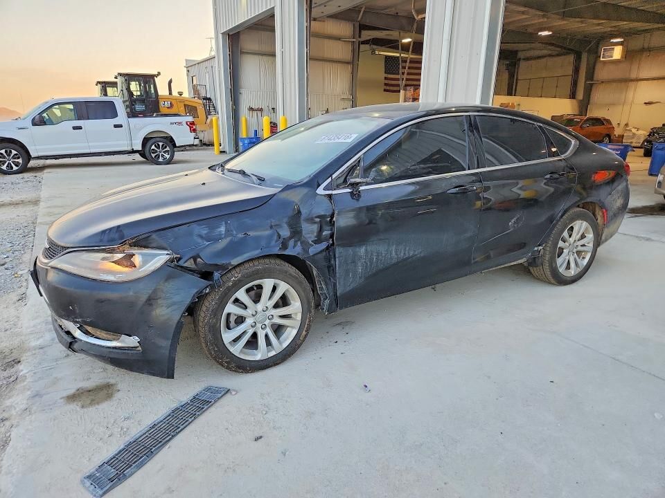 2015 CHRYSLER 200
