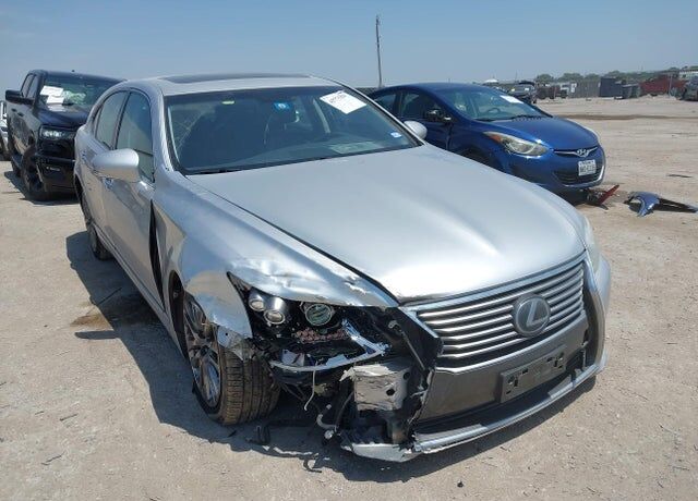 2013 LEXUS LS