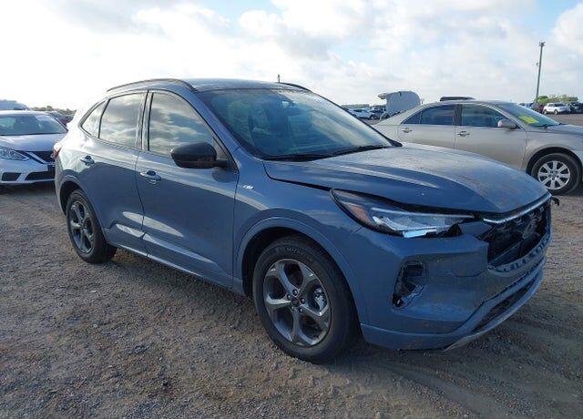 2024 FORD Escape
