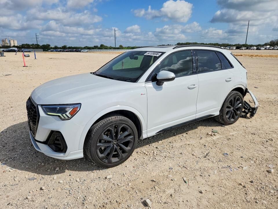 2022 AUDI Q3
