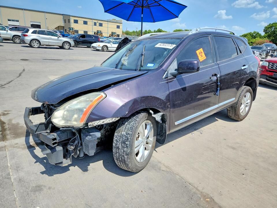 2013 NISSAN Rogue