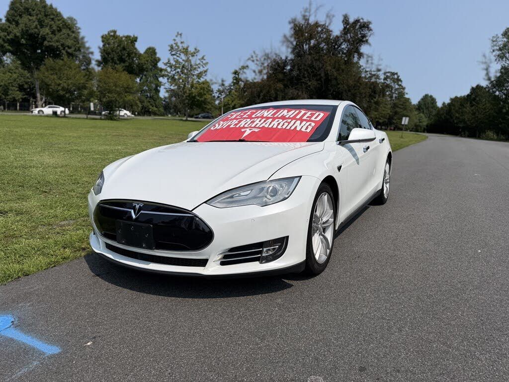 2016 TESLA Model S