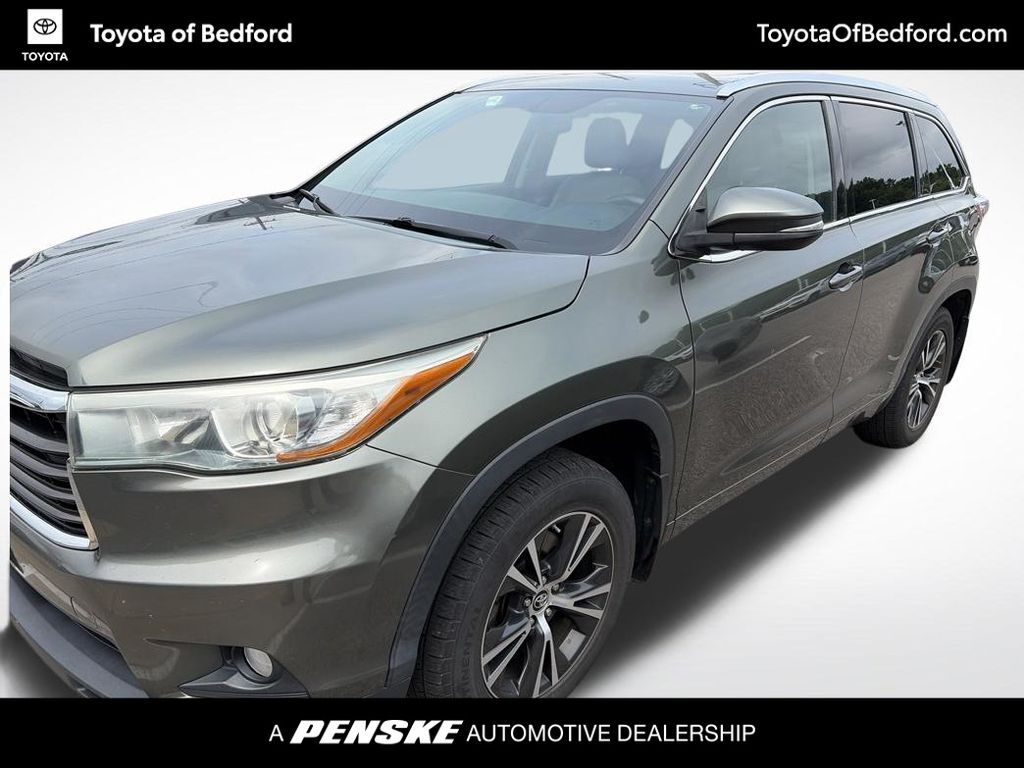 2016 TOYOTA Highlander