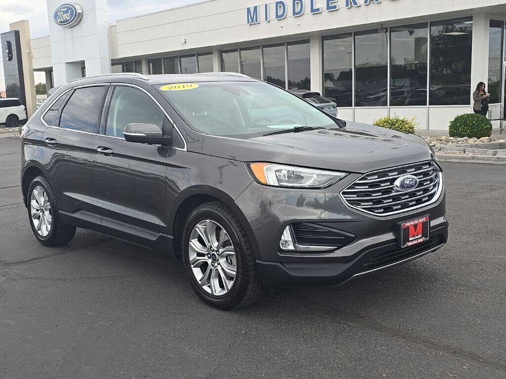 2019 FORD Edge