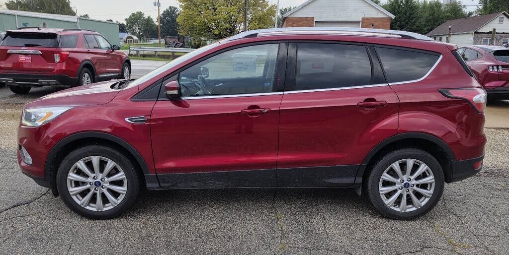 2017 FORD Escape