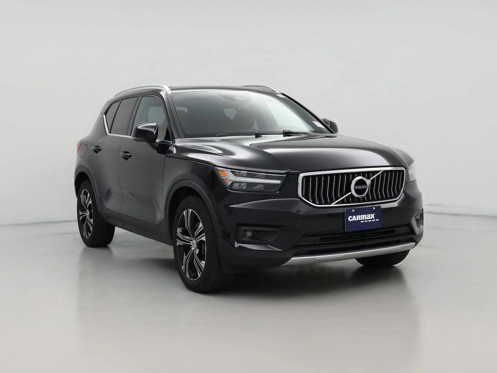 2019 VOLVO XC40