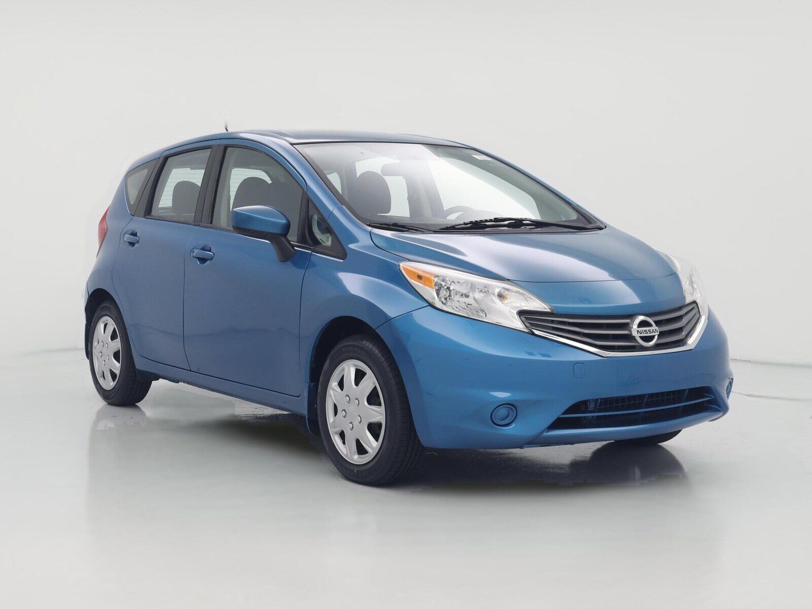 2016 NISSAN Versa