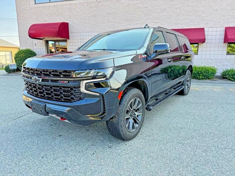 2023 CHEVROLET Suburban