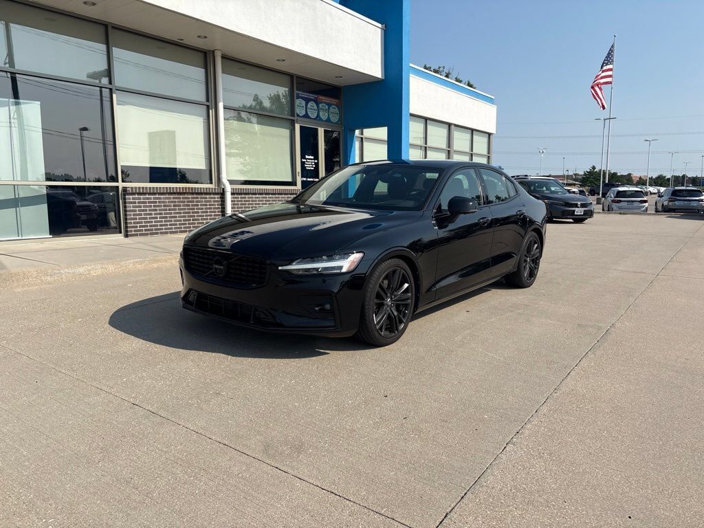 2019 VOLVO S60
