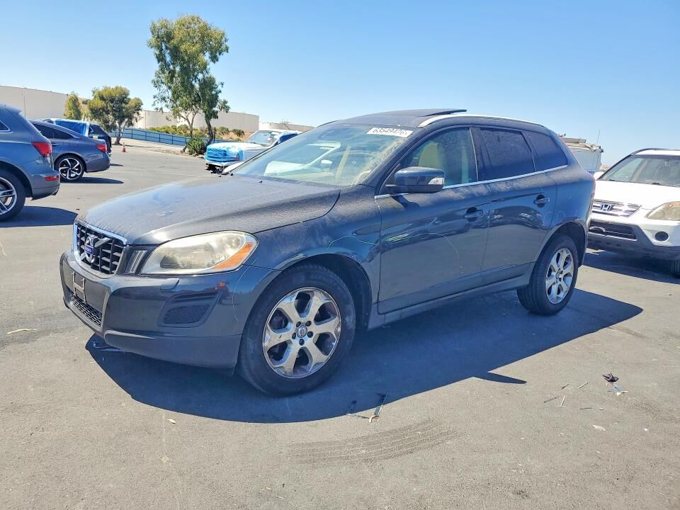 2013 VOLVO XC60