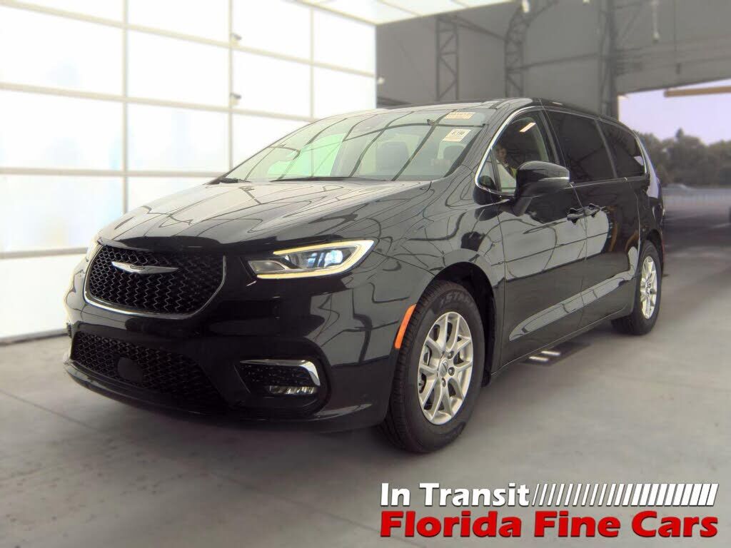 2023 CHRYSLER Pacifica