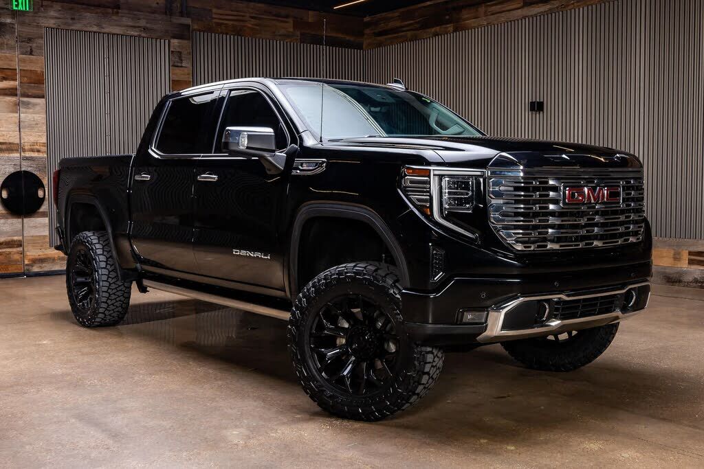 2023 GMC Sierra