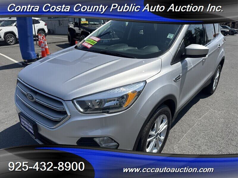 2017 FORD Escape