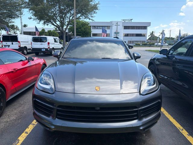 2023 PORSCHE Cayenne