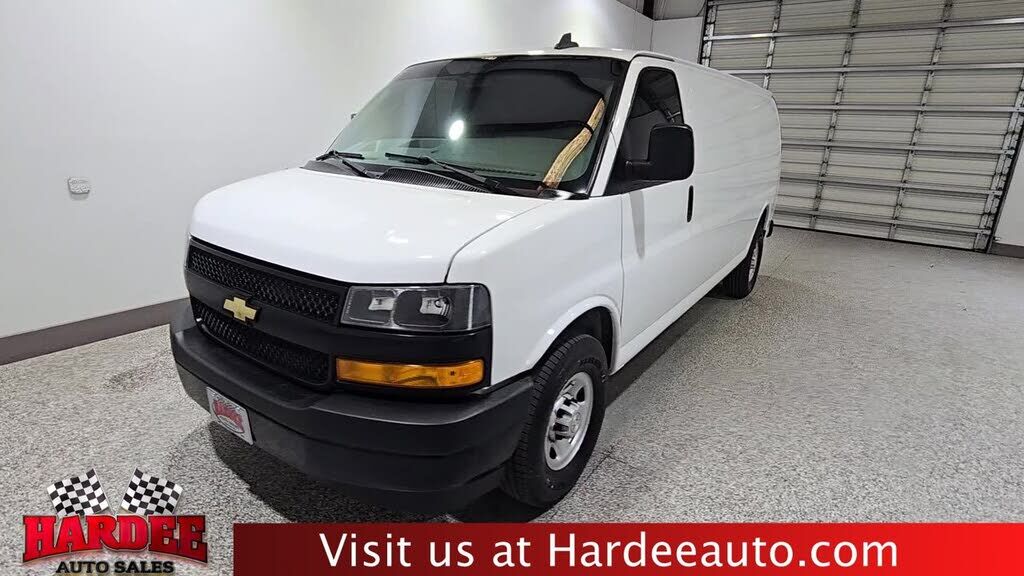 2023 CHEVROLET Express