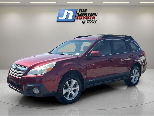 2013 SUBARU Outback