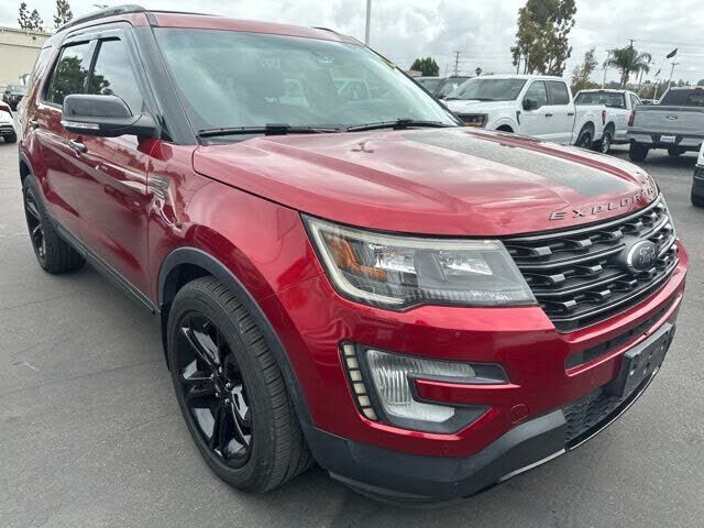 2017 FORD Explorer