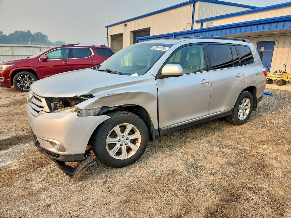 2012 TOYOTA Highlander