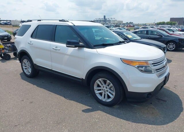 2014 FORD Explorer